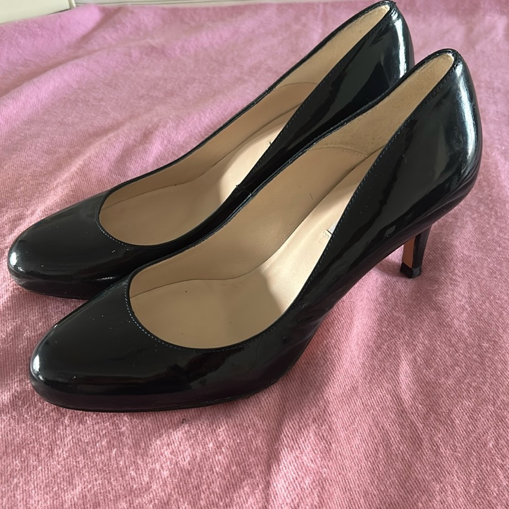 LK Bennett Glossy dark green Heels